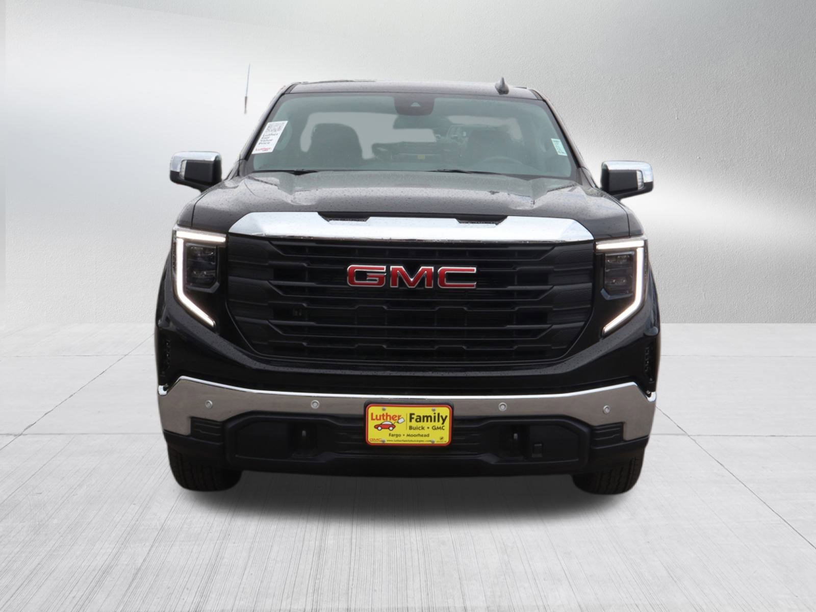 2025 Gmc Sierra 1500 Pro photo 2