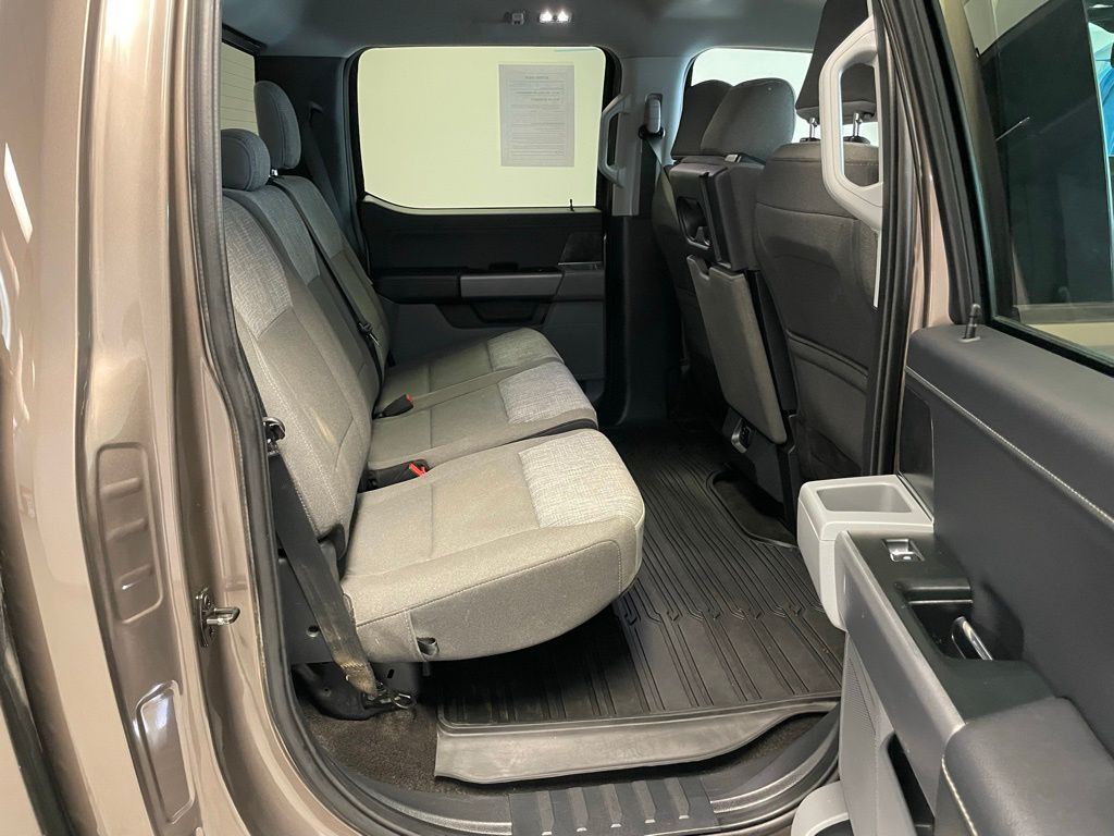 2022 Ford F-150 XLT photo 9