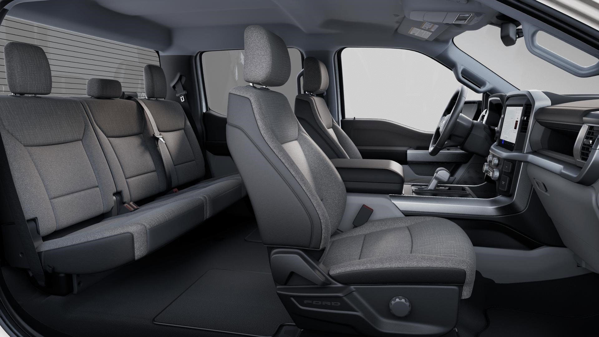 2025 Ford F-150 Lightning XLT photo 6