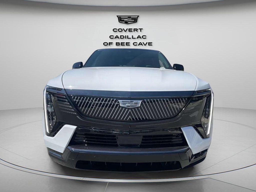 2025 Cadillac Escalade IQ Sport photo 2
