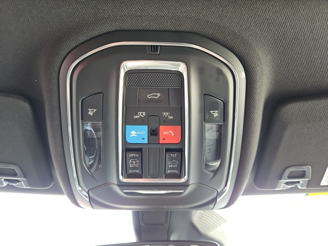 2024 Jeep Grand Cherokee Altitude X photo 32