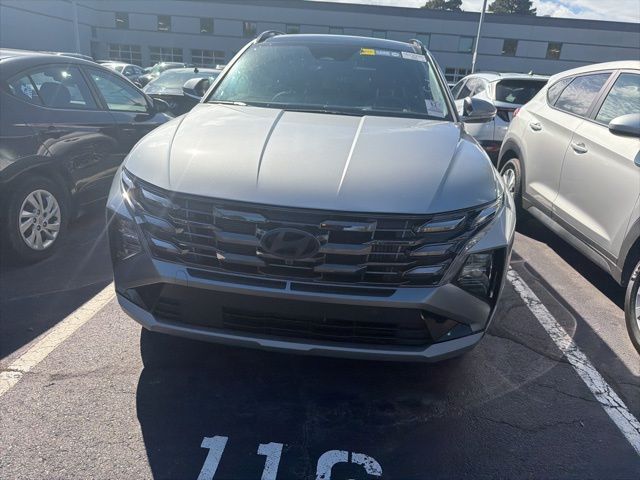 2025 Hyundai Tucson Hybrid Limited photo 4