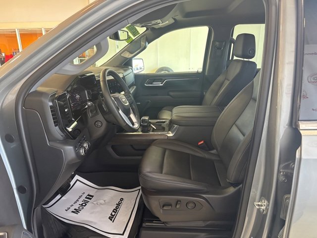 2024 Gmc Sierra 1500 SLT photo 3