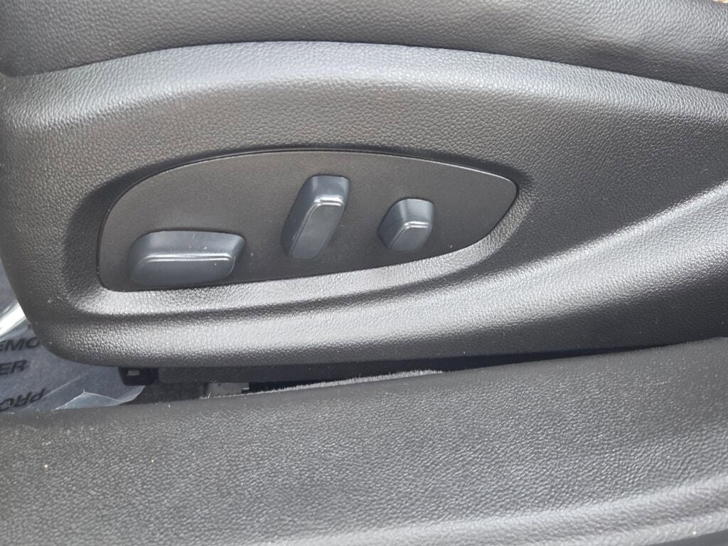 2019 Chevrolet Impala Premier photo 16