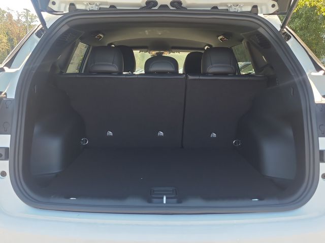 2026 Jeep Compass Latitude photo 13