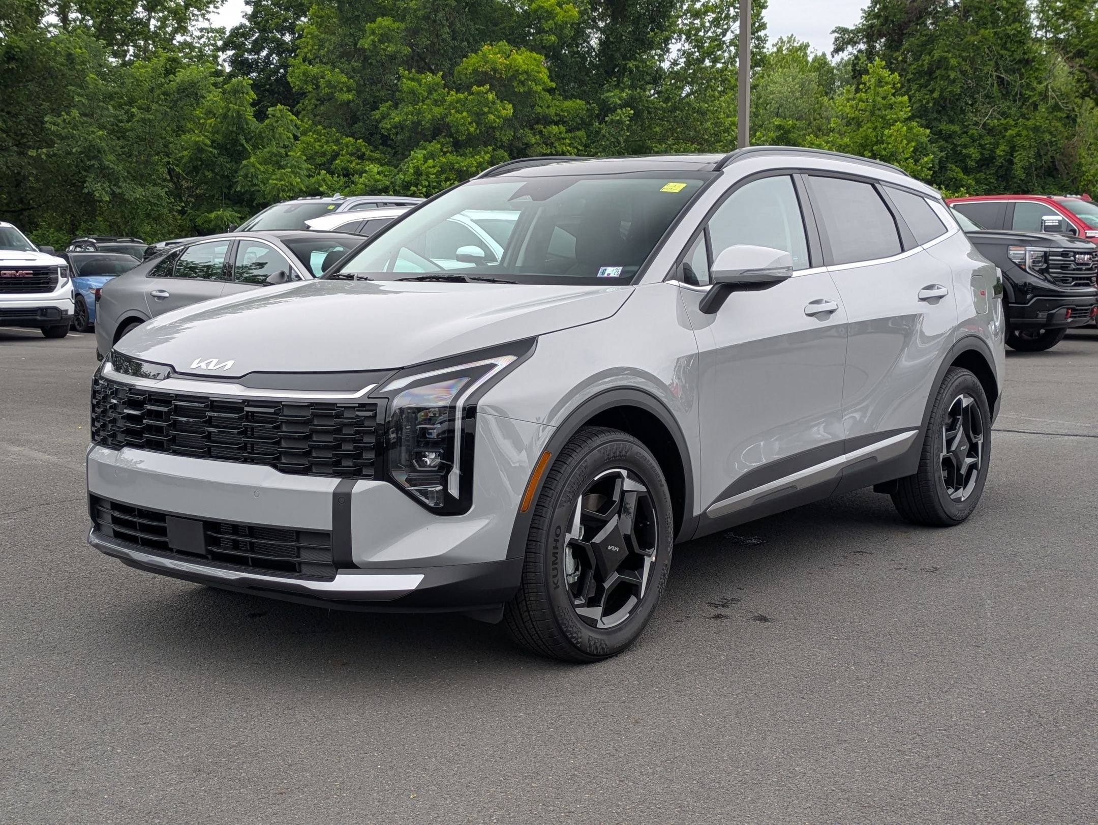 2026 Kia Sportage EX photo 3