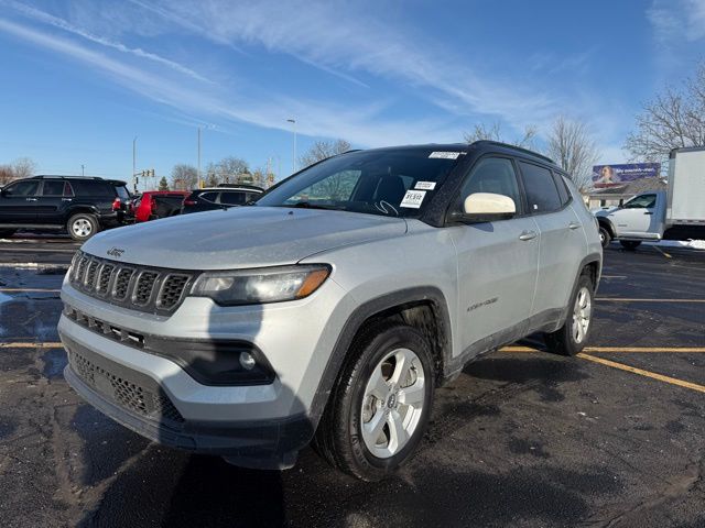 2024 Jeep Compass Latitude's photo