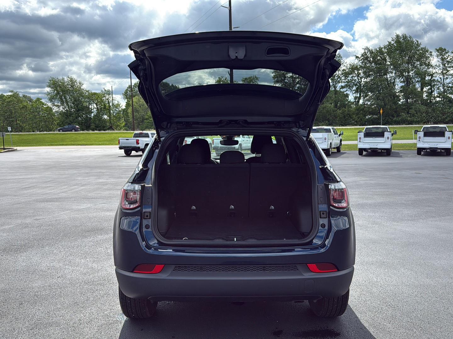 2024 Jeep Compass Sport photo 9