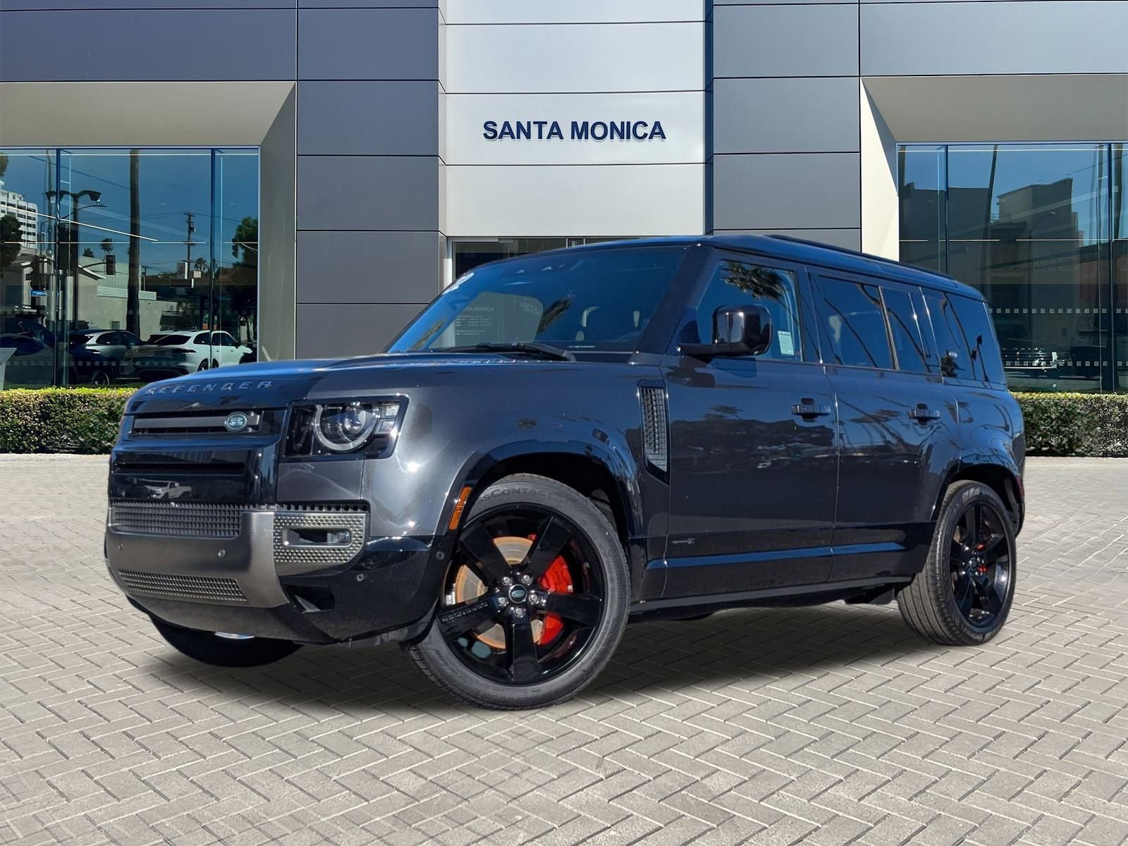 2022 Land Rover Defender X's photo