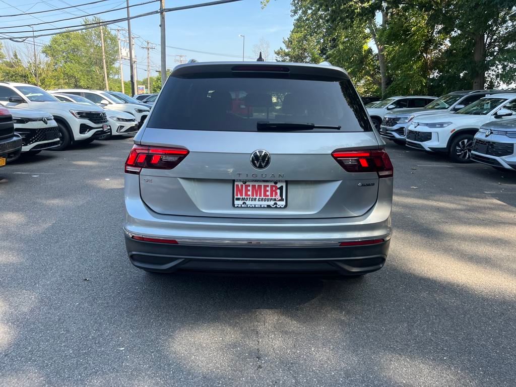 2022 Volkswagen Tiguan SE photo 5