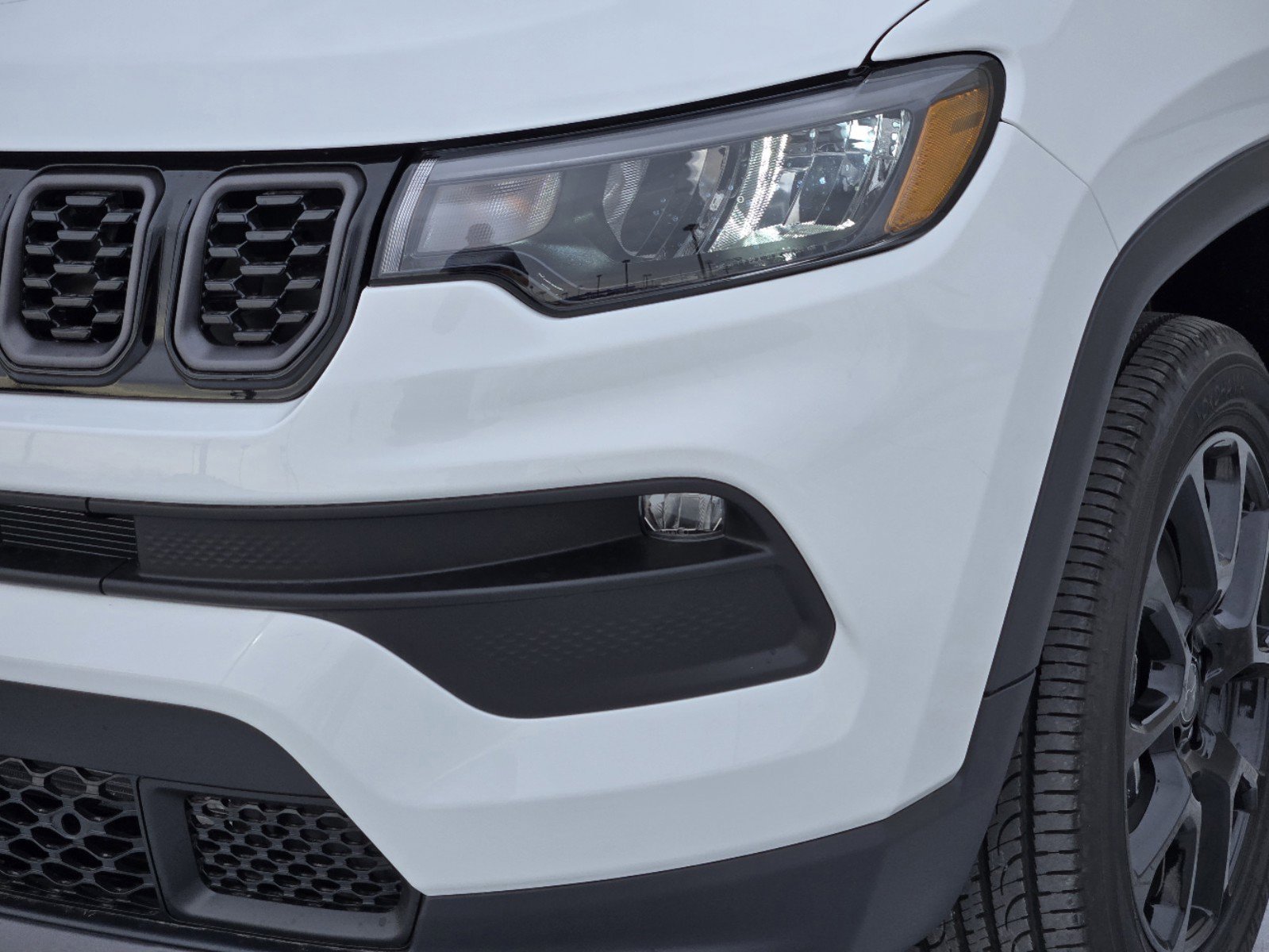 2025 Jeep Compass North Edition Latitude photo 6