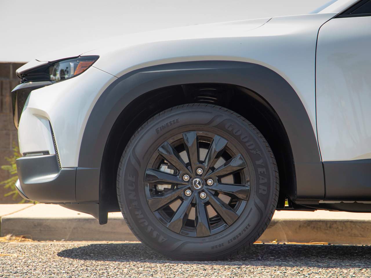 2025 Mazda CX-50 2.5 S Premium photo 4