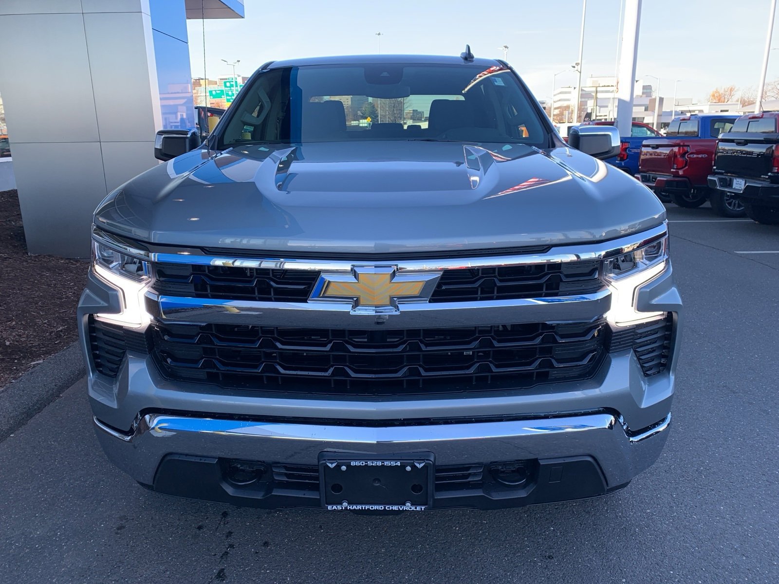2026 Chevrolet Silverado 1500 LT photo 2