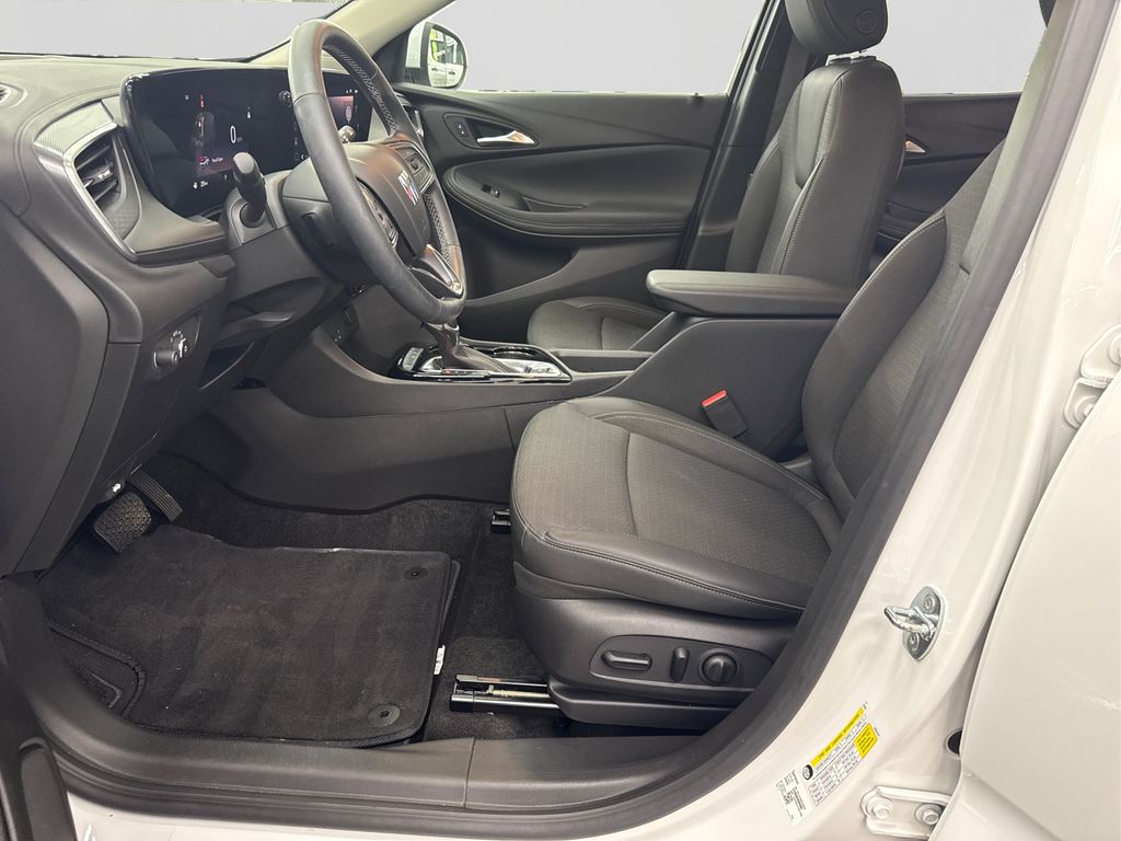 2024 Buick Encore GX Preferred photo 9