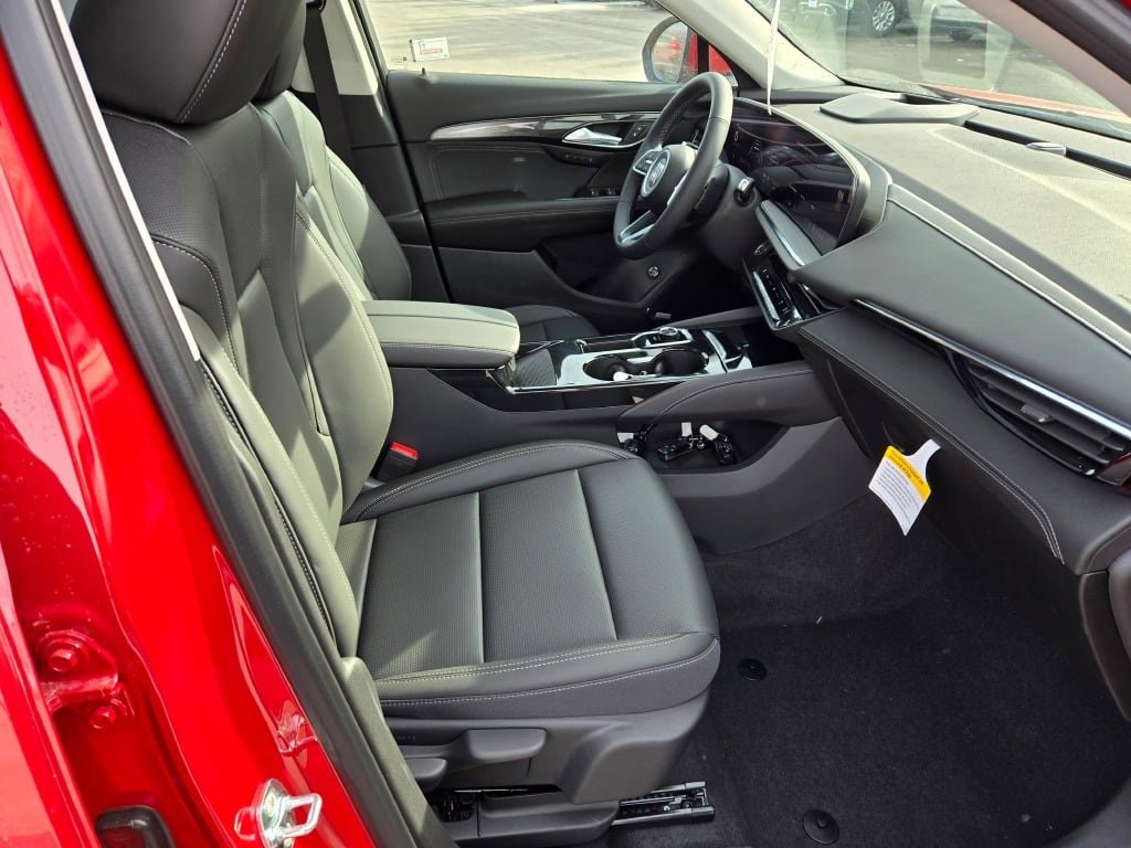 2025 Buick Envision Preferred photo 3
