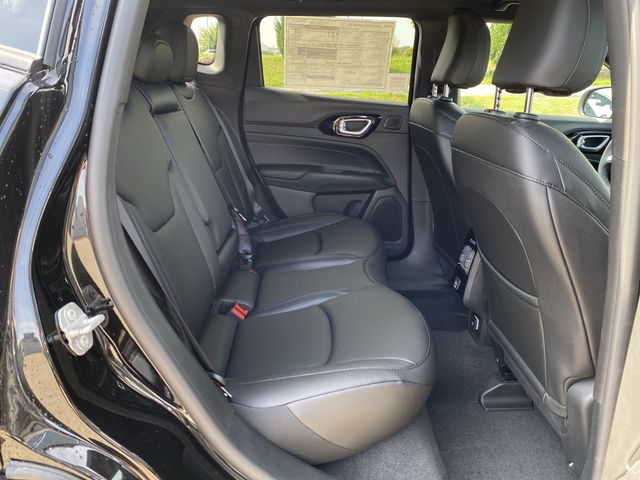 2025 Jeep Compass Limited photo 32