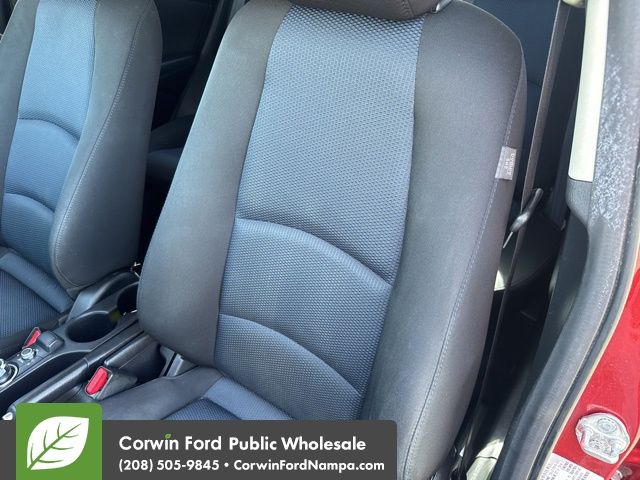 2017 Toyota Yaris iA Base photo 17
