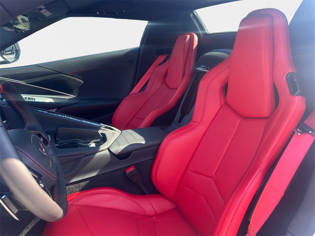 2025 Chevrolet Corvette Stingray photo 9