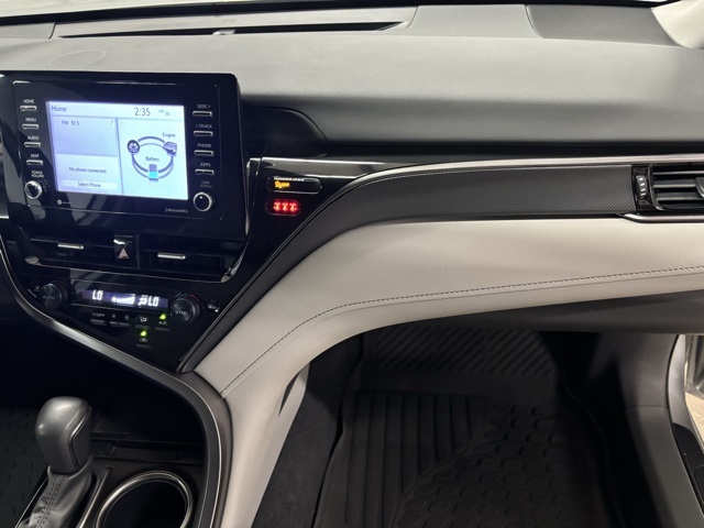2024 Toyota Camry Hybrid SE photo 18