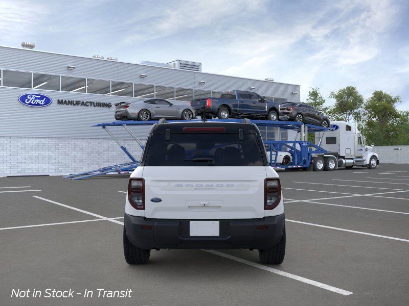 2025 Ford Bronco Sport Outer Banks photo 4