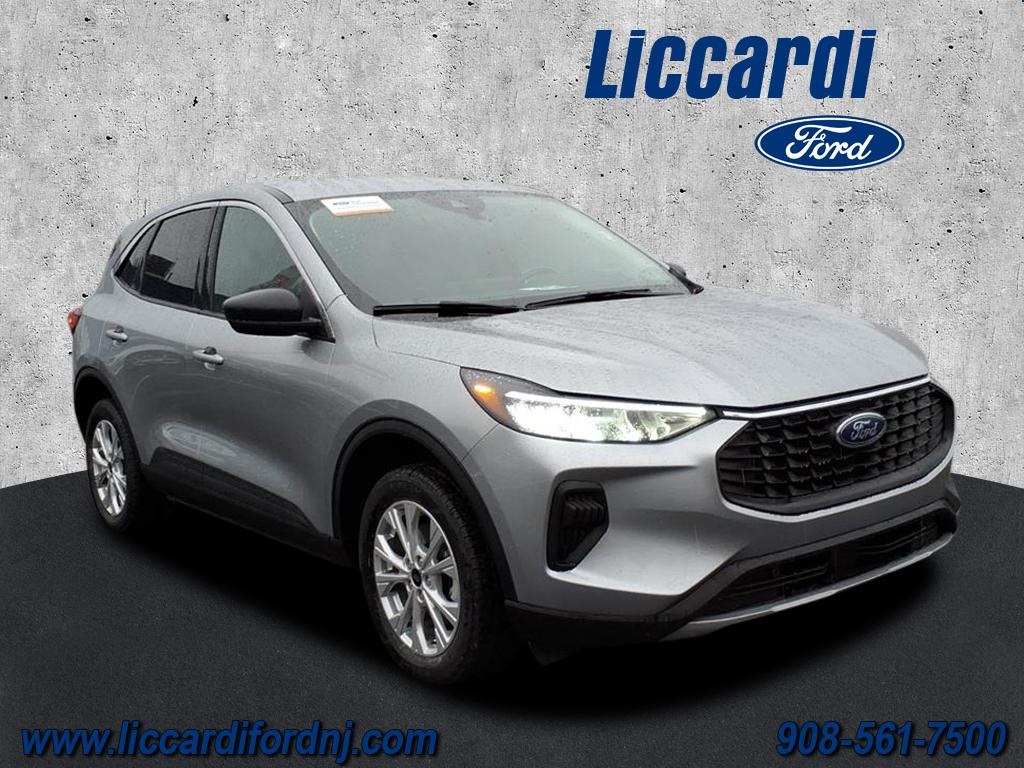 2023 Ford Escape Active's photo