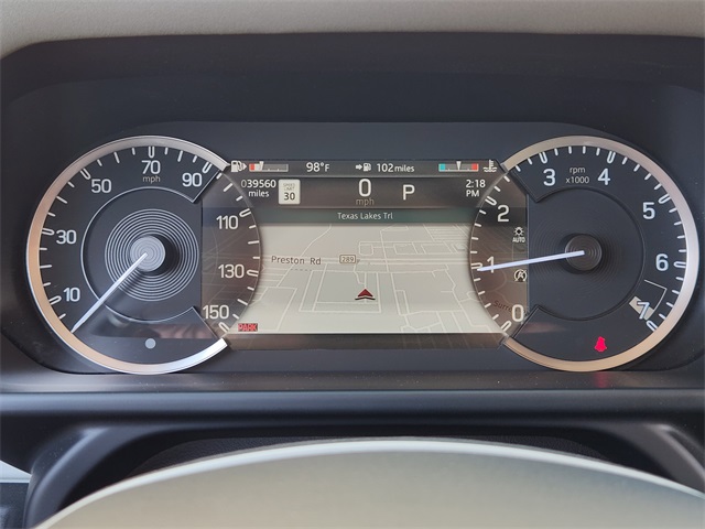 2023 Land Rover Defender 110 SE photo 15