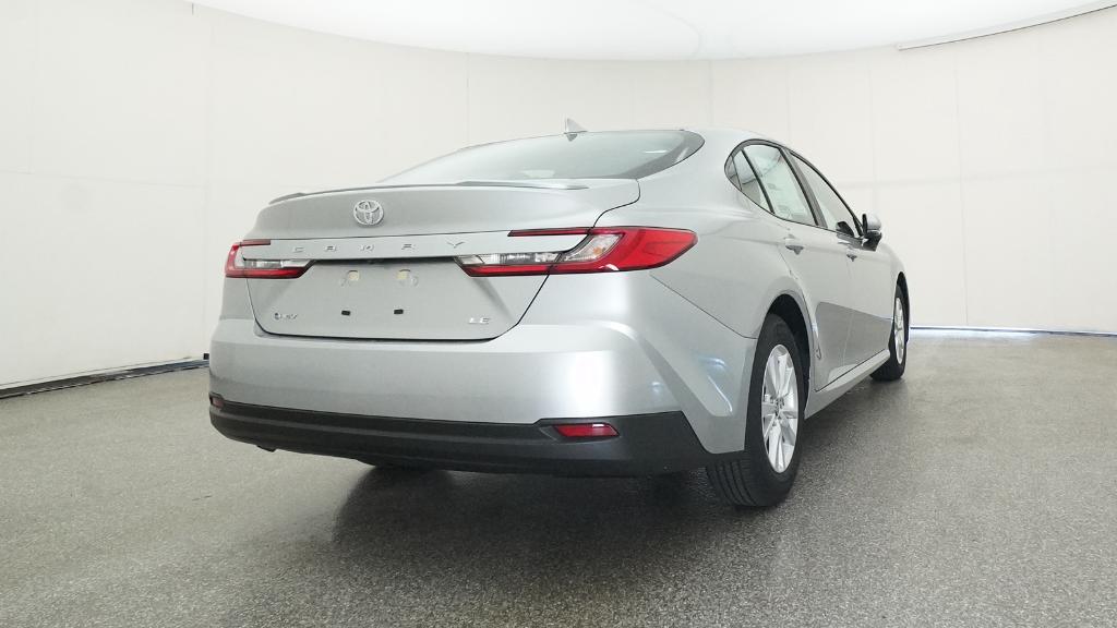 2025 Toyota Camry LE photo 18