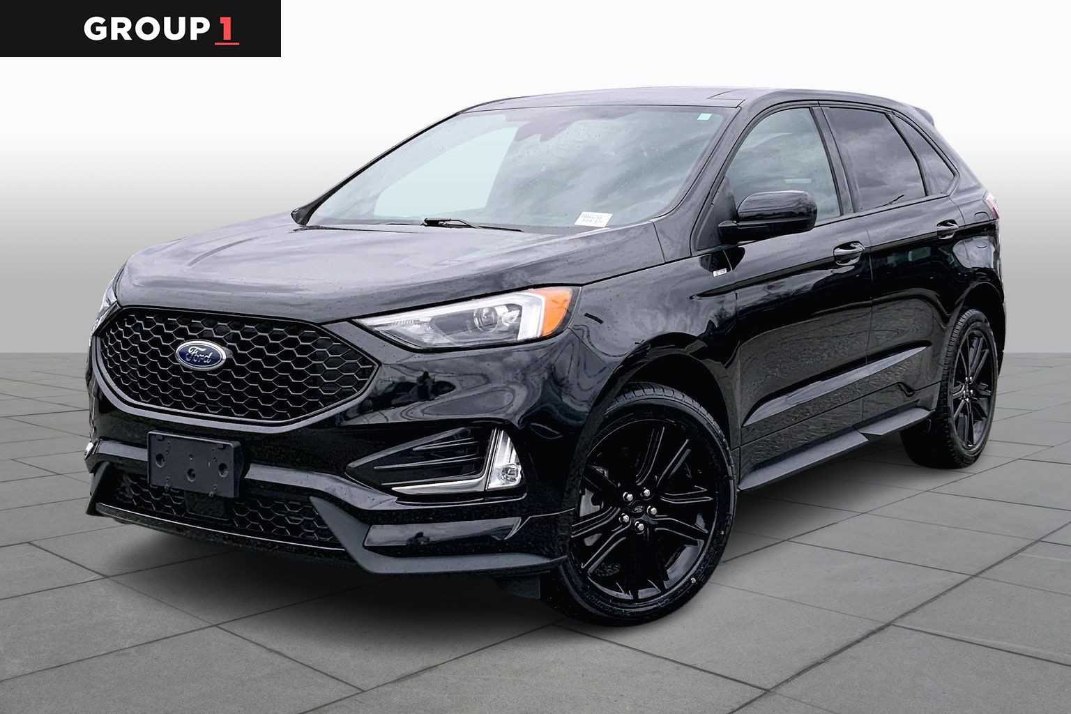 2023 Ford Edge ST-Line's photo