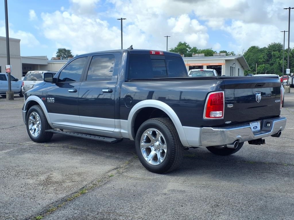2018 Ram 1500 Laramie photo 2