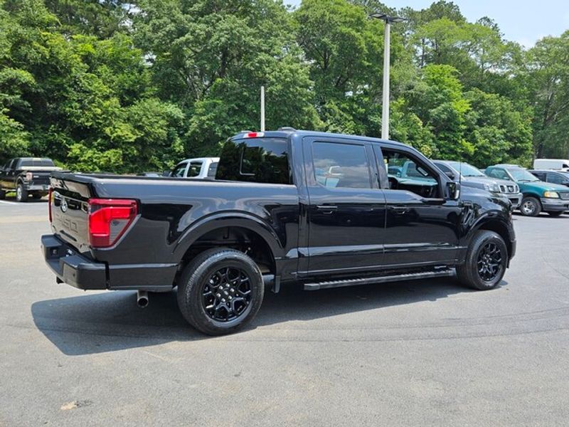 2024 Ford F-150 XLT photo 12