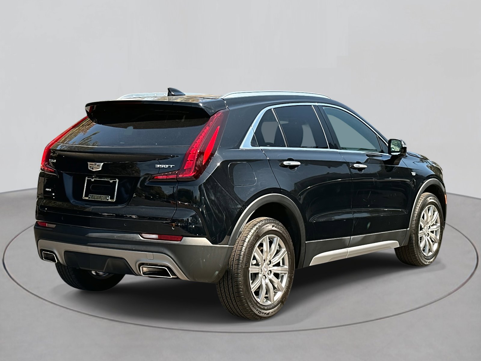 2021 Cadillac XT4 Premium Luxury photo 4