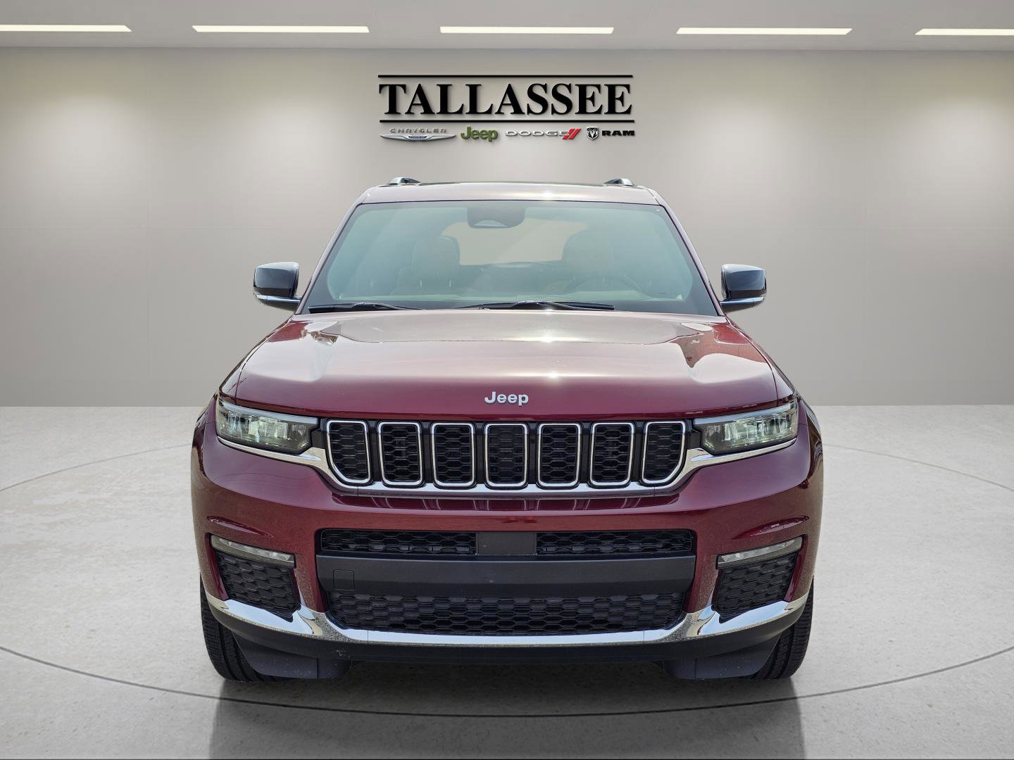 2025 Jeep Grand Cherokee Limited photo 2