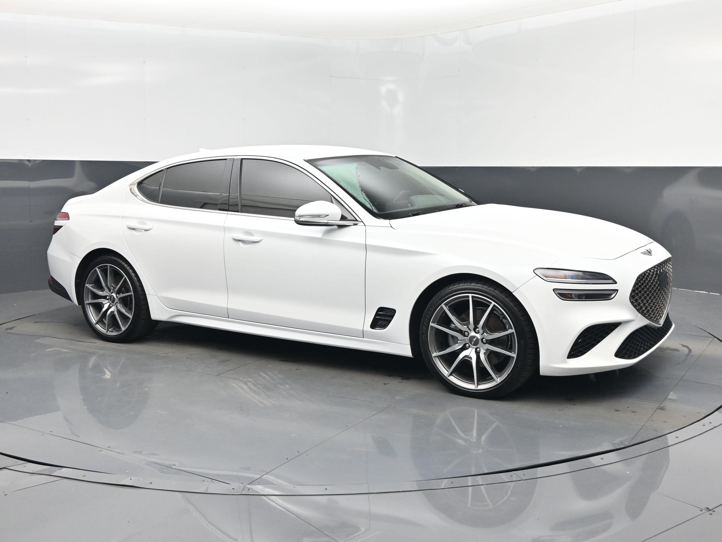 2023 GENESIS G70