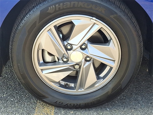 2024 Hyundai Elantra SE photo 25