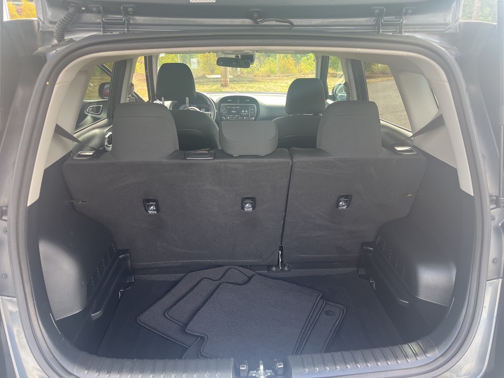2023 Kia Soul LX photo 18