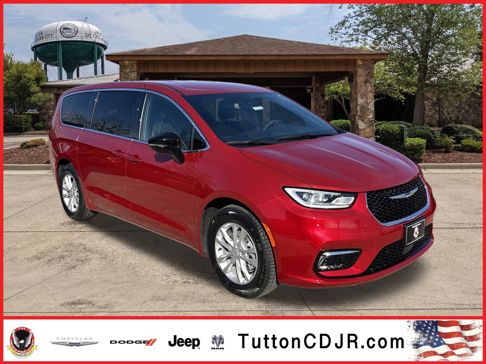 2026 Chrysler Pacifica Select's photo