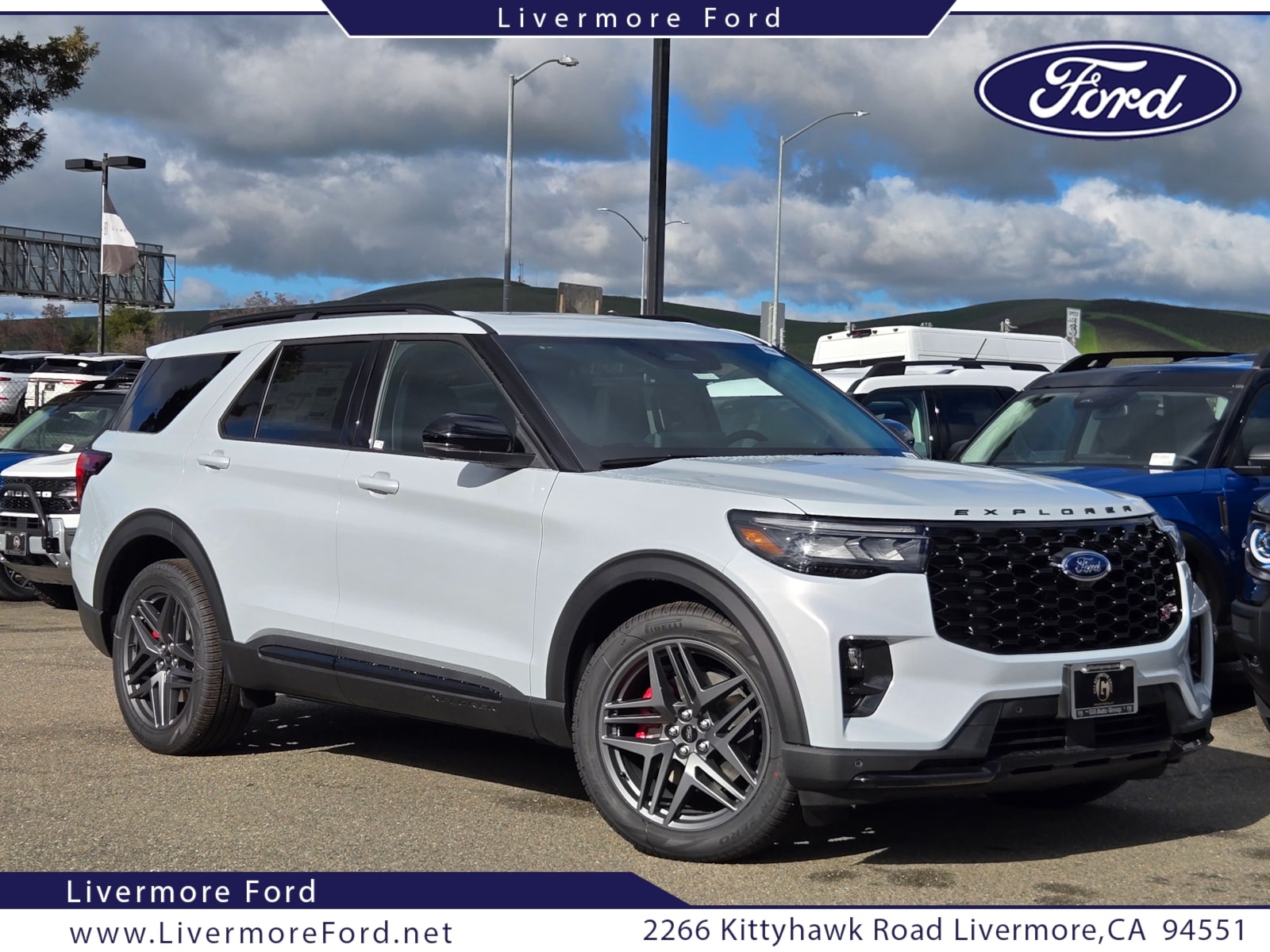 2026 Ford Explorer ST's photo