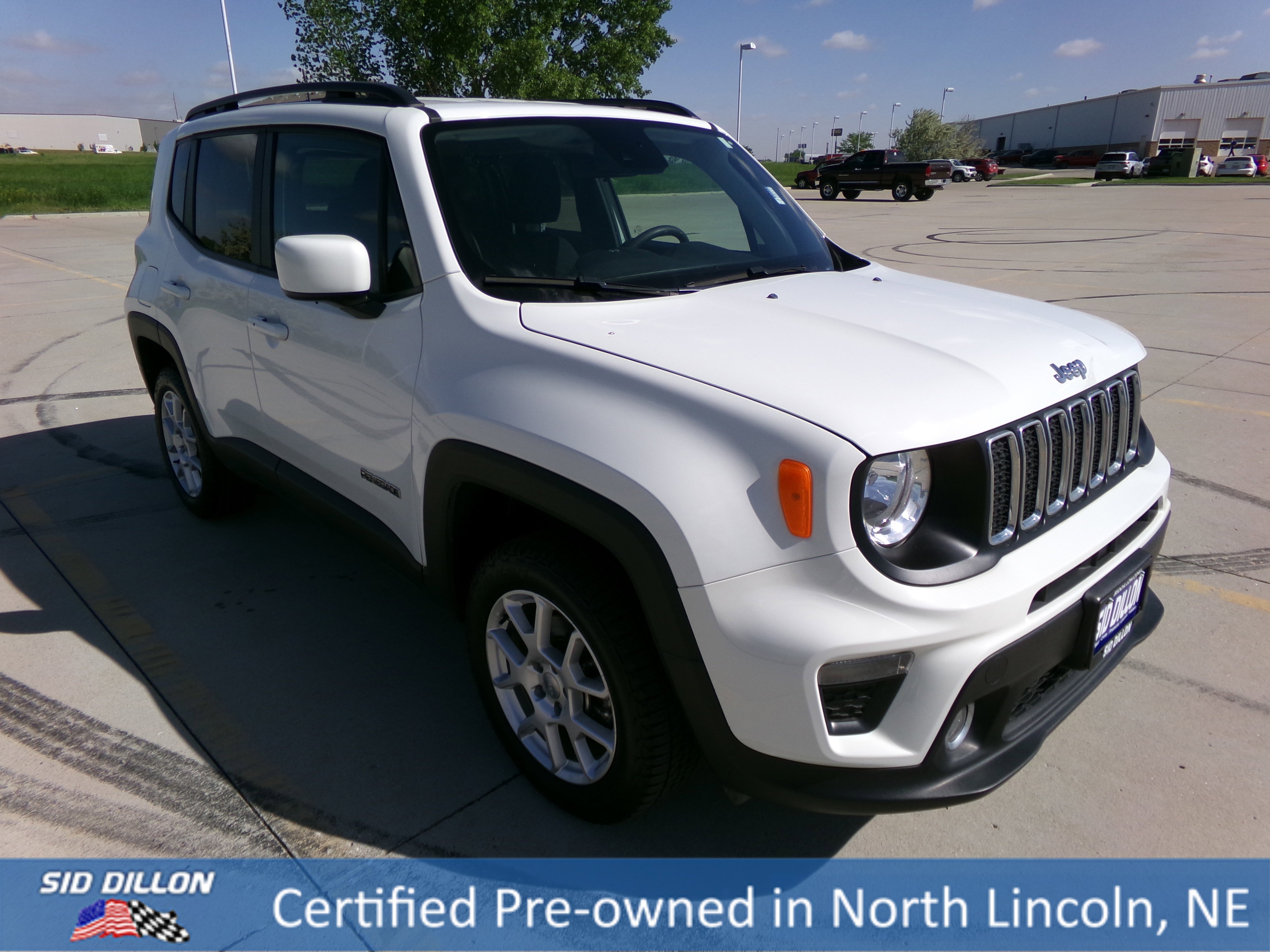 2021 Jeep Renegade Latitude photo 3