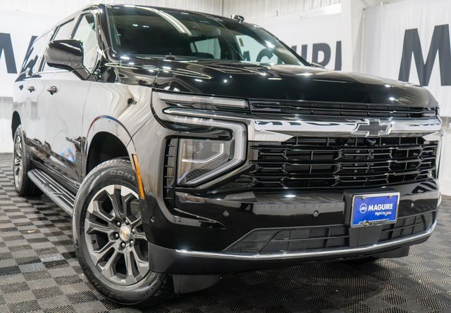 2026 Chevrolet Suburban LS's photo
