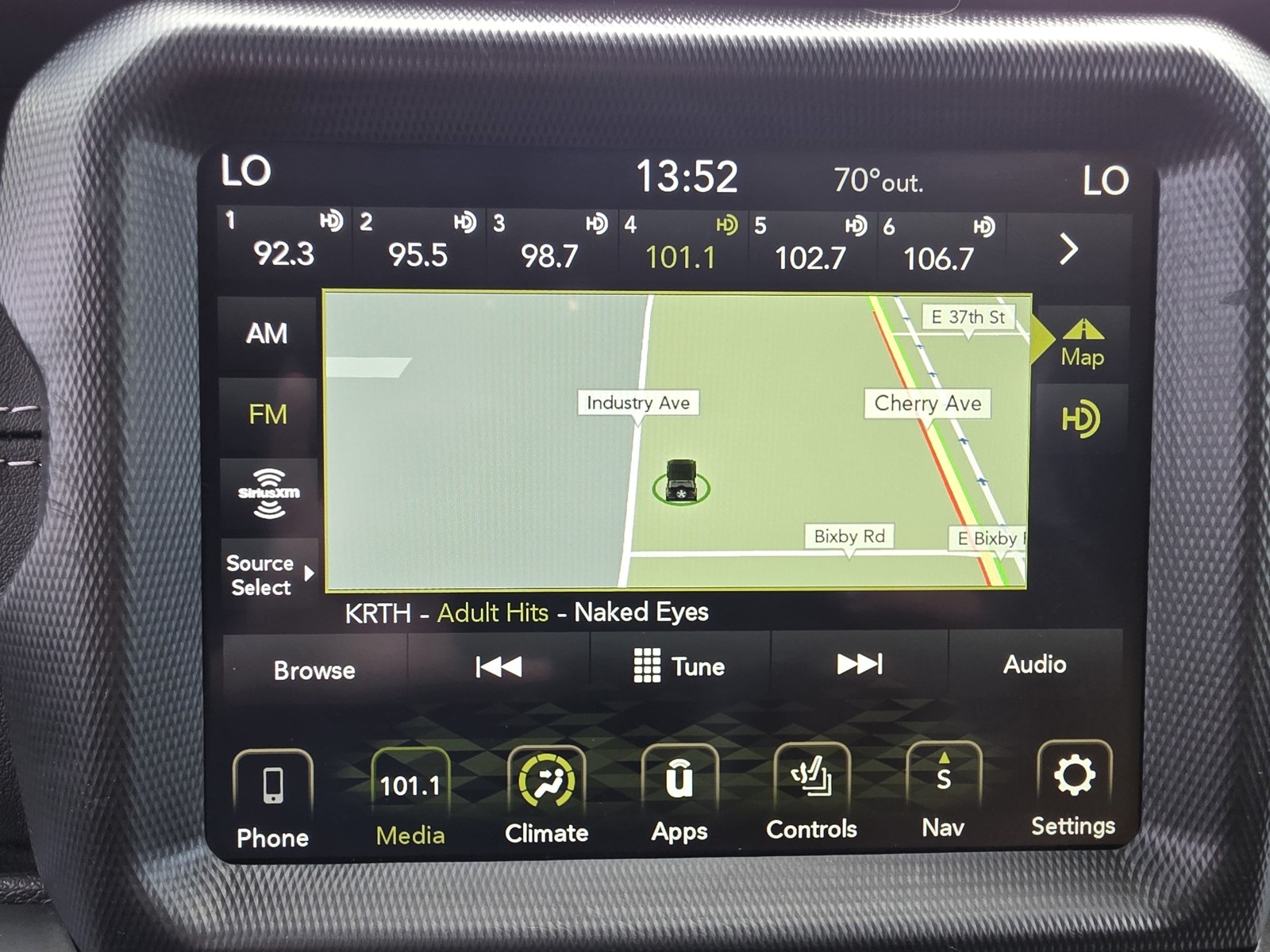2022 Jeep Wrangler Unlimited Sahara 4xe photo 27