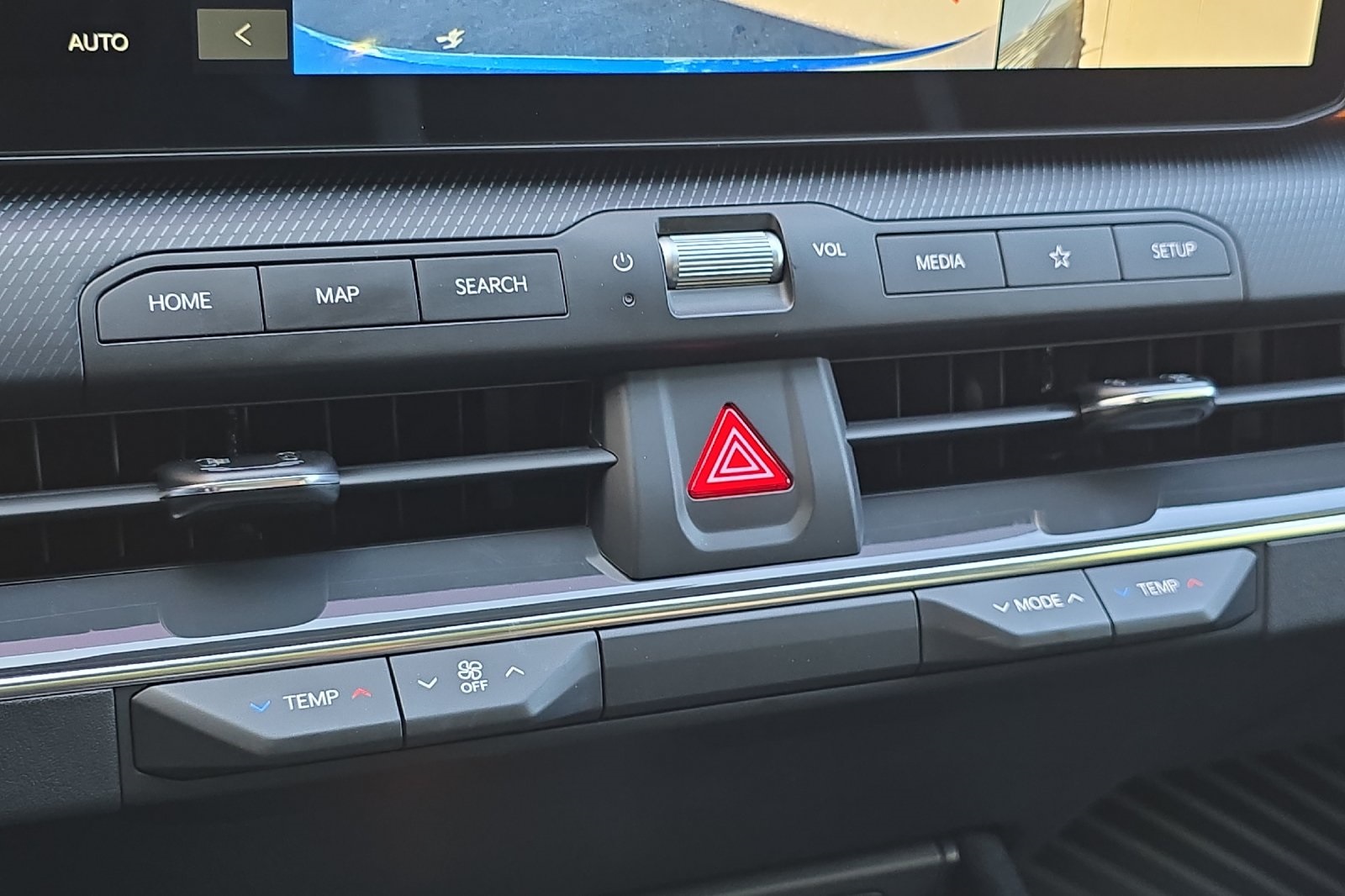 2025 Kia K4 GT-Line Turbo photo 15