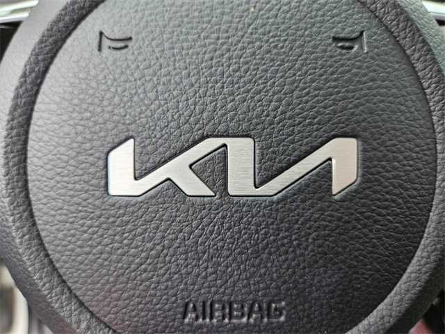 2024 Kia Seltos S photo 25