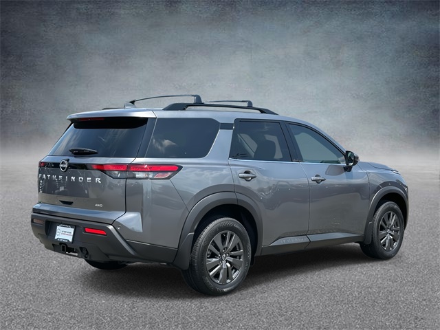 2025 Nissan Pathfinder SV photo 2