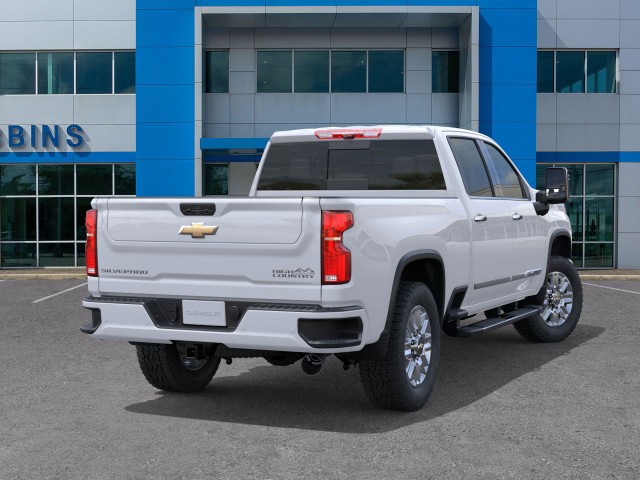 2025 Chevrolet Silverado 2500HD High Country photo 2