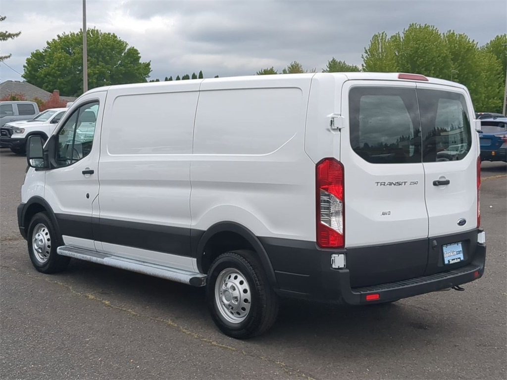 2023 Ford Transit photo 3