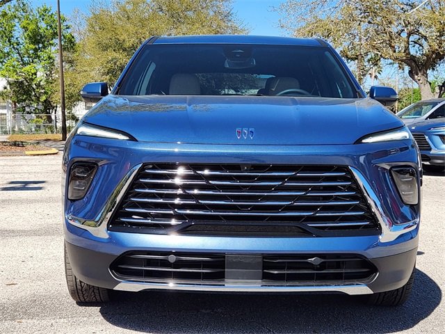 2025 Buick Enclave Preferred photo 2