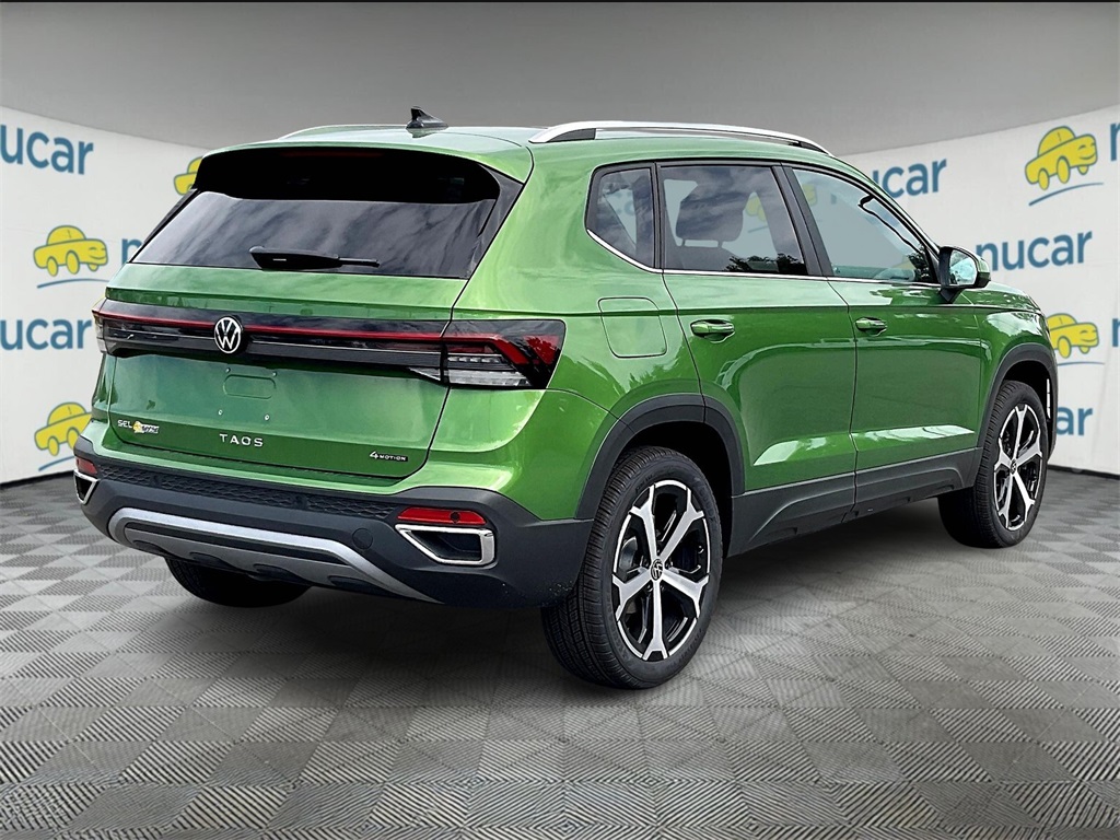 2025 Volkswagen Taos SEL photo 3