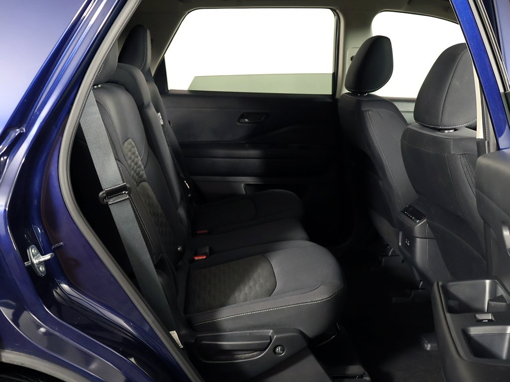 2024 Nissan Pathfinder SV photo 27