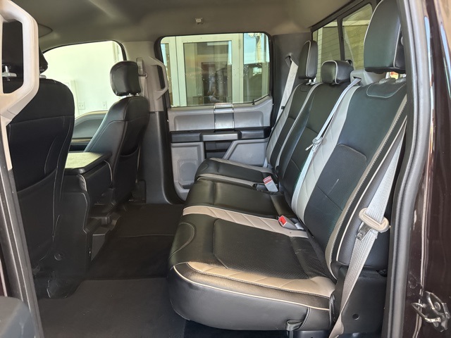 2019 Ford F-150 XLT photo 16