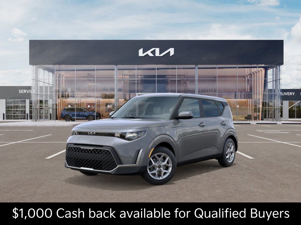 2025 Kia Soul LX's photo